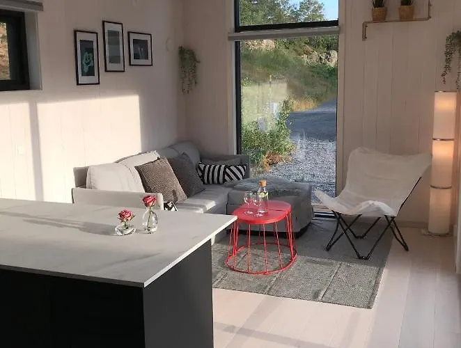 Med Sjoutsikt Og 20 Min Fra Dyreparken Grimstad (Aust-Agder)